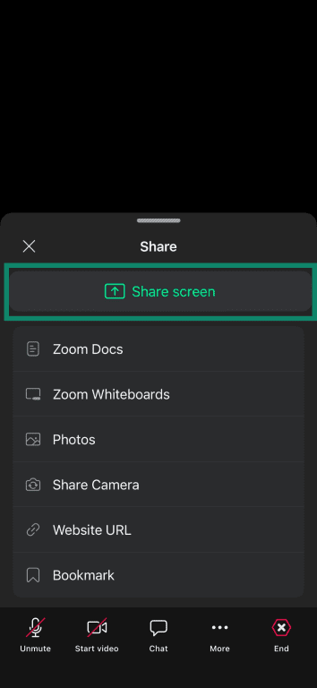 Share screen option highlighted in the Zoom mobile app